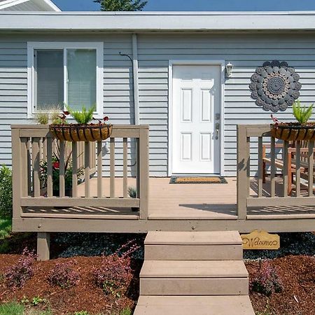 Mother In Law Suite With Private Hot Tub--Downtown North Bend Exterior photo